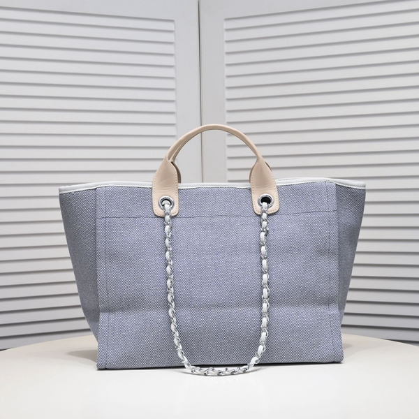 シャネルバッグ側面デザイン